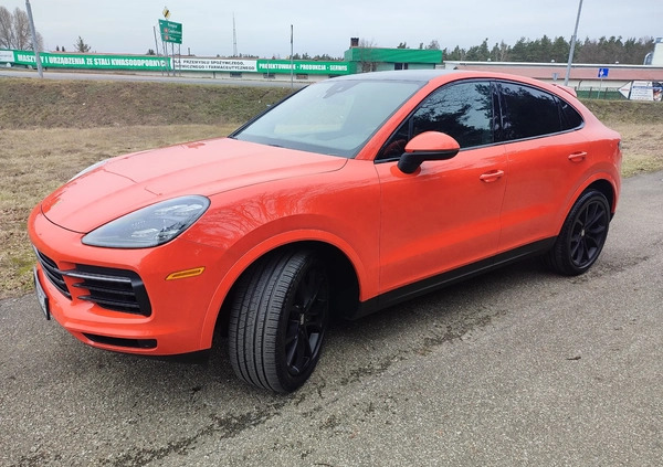 Porsche Cayenne cena 300000 przebieg: 65000, rok produkcji 2020 z Krzepice małe 211